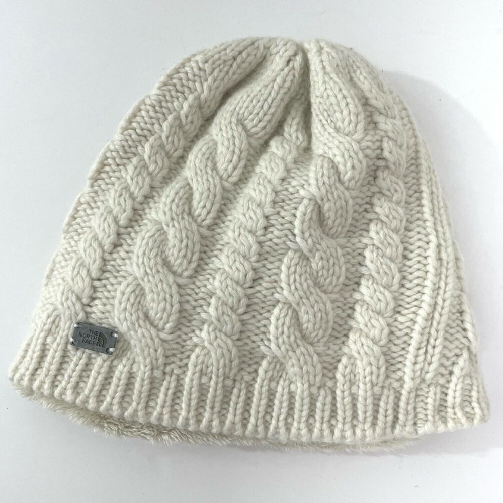 The North Face White/Cream Cable Knit Beanie fuzzy lined women’s pull on